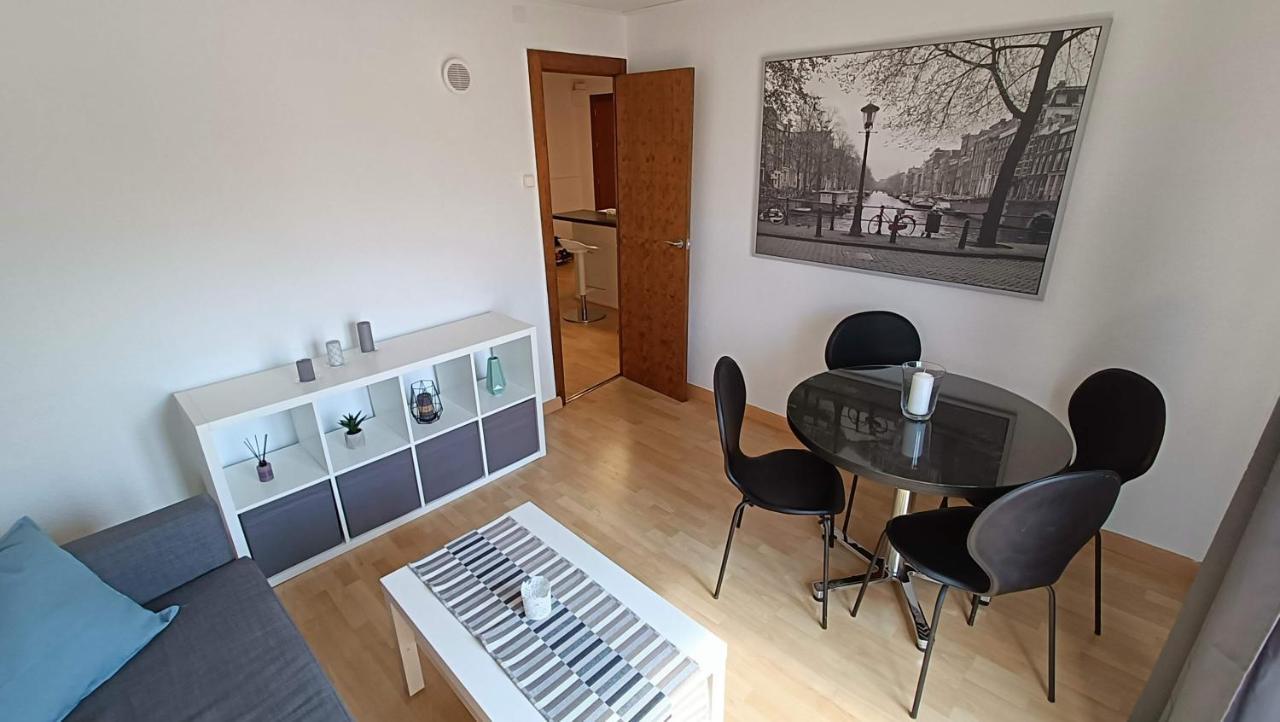 Apartament Cozy *